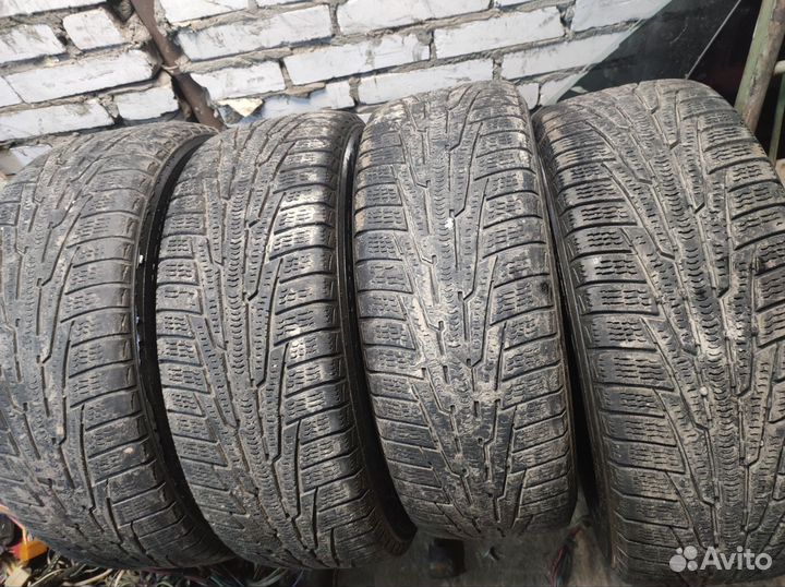 Nokian Tyres Hakkapeliitta R 205/60 R16 96