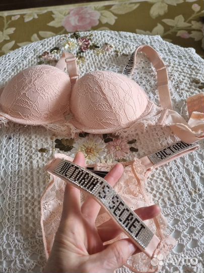 Комплект нижнего белья victoria secret