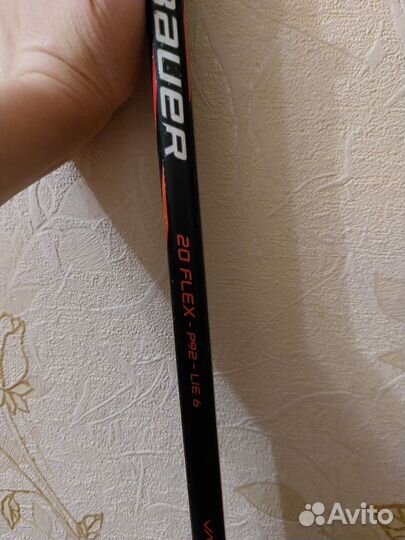 Клюшка хоккейная правый хват бауер