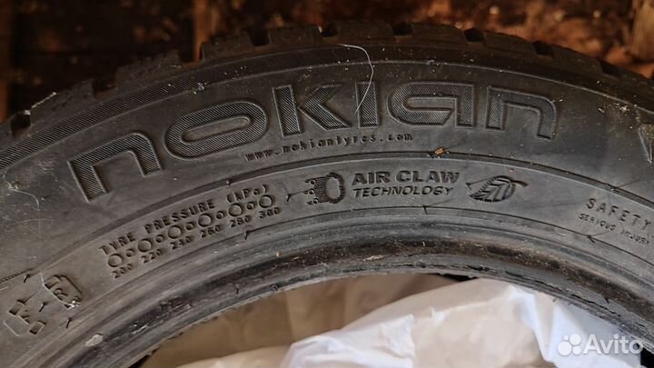 Nokian Tyres Hakkapeliitta 7 185/60 R15 88T