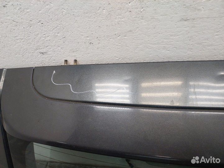 Крышка багажника Pontiac Vibe 2