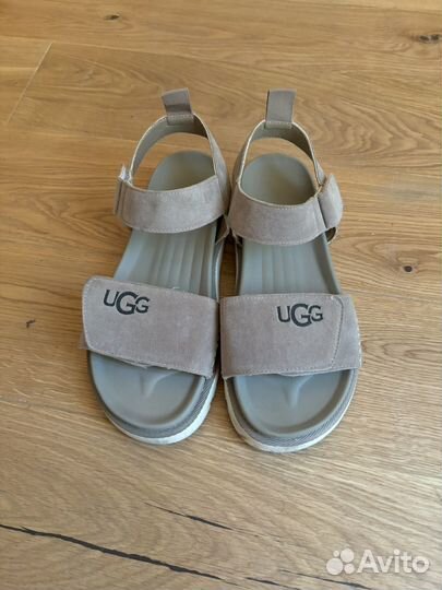 Сандалии Ugg 38 размер