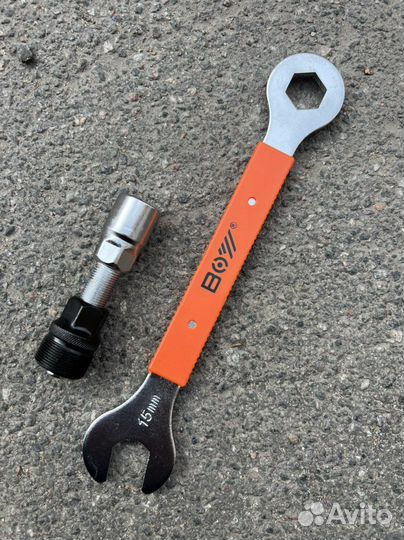 Сьемник шатуна с ключем на 15