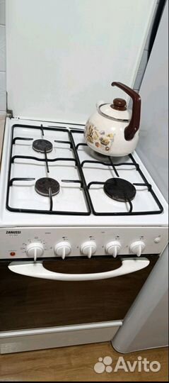 Газовая плита бу zanussi с электрической духовкой