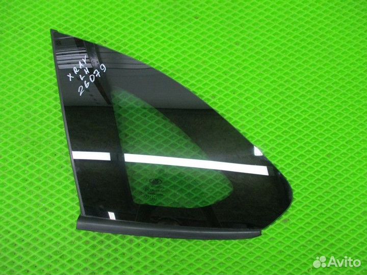Стекло кузовное глухое левое LADA Xray