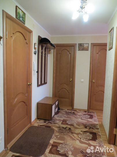 Вешалка настенная, мебель в прихожую