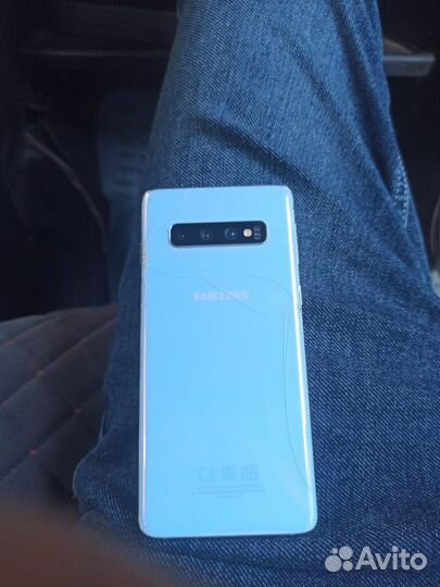 Samsung Galaxy S10, 6/128 ГБ