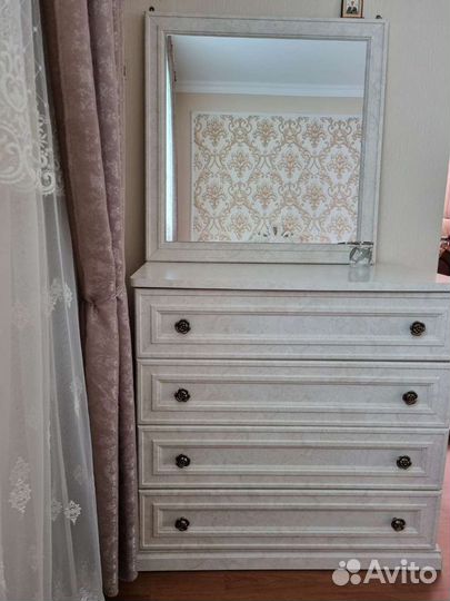 Продам спальный гарнитур бу