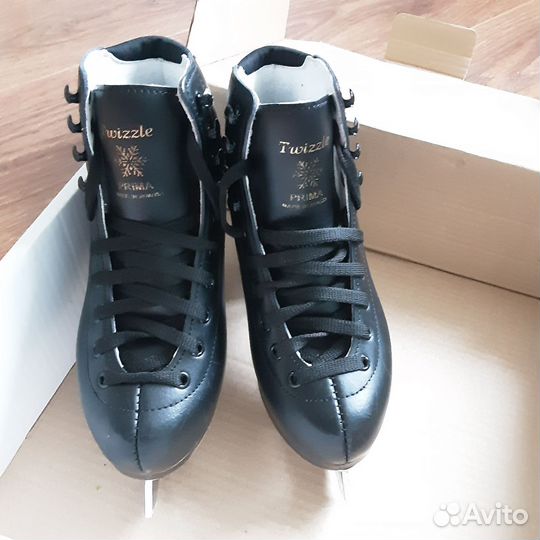 Коньки фигурные Twizzle Prima