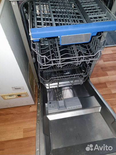 Посудомоечная машина 45 см буMidea