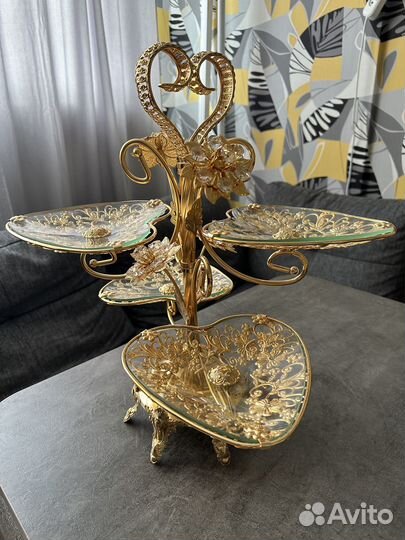 Менажница на ножке, ваза для фруктов, конфет