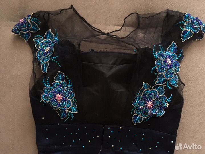 Вечернее платье