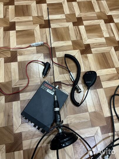 Автомобильная рация и антенна на магните