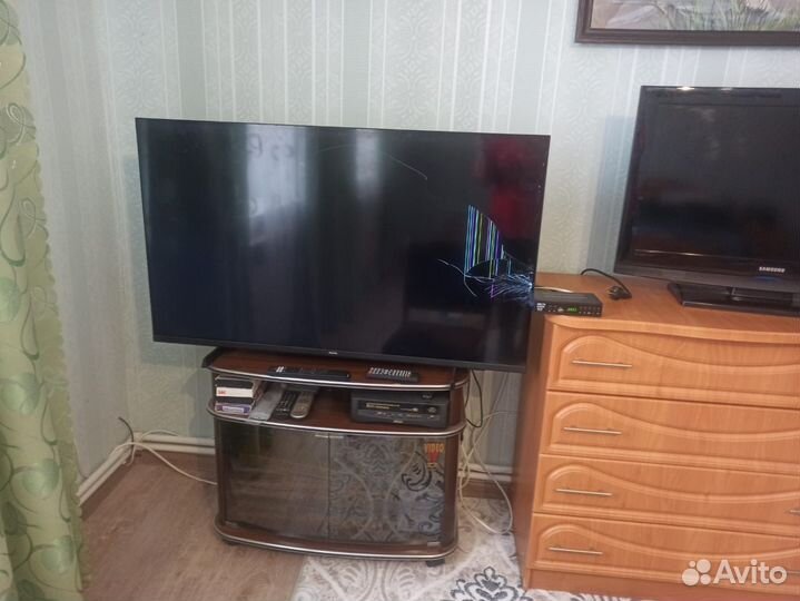 Телевизор на запчасти