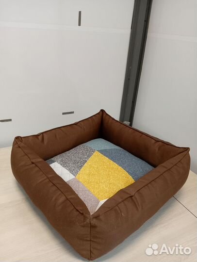 Лежанки для мелких пород