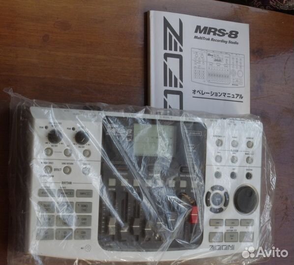 Портастудия - рекордер и эффектор zoom MTR MRS-8