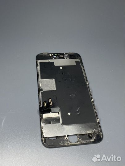 iPhone 8, 64 ГБ