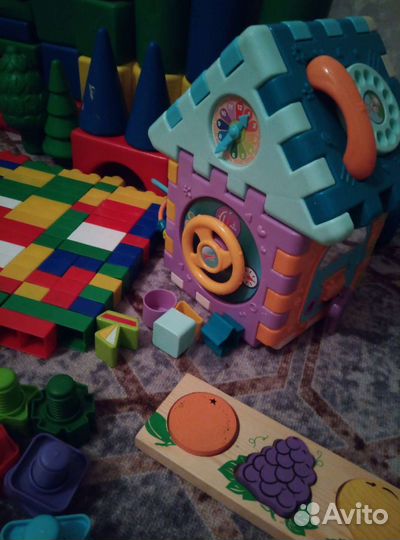 Развивающие игрушки