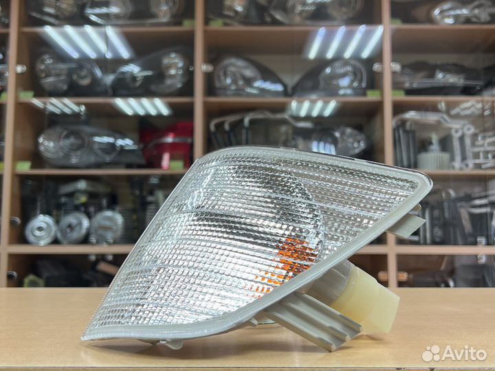 Указатель поворота Мерседес Спринтер