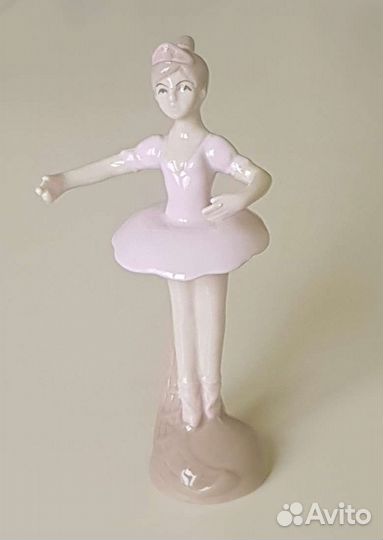 Фарфоровые статуэтки балерина
