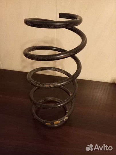 Пружина задняя toyota RAV-4