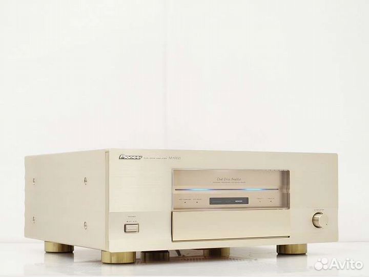 Усилитель мощности Pioneer M-AX10