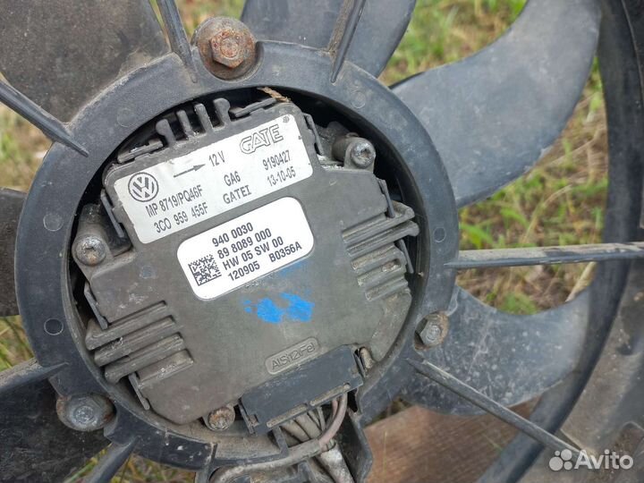 VW Passat B6 диффузор 1K0121223 с вентиляторами