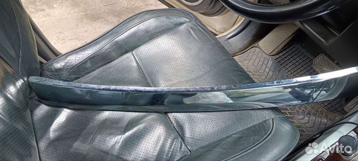 Декоративная накладка переднего Тойота Рав 4