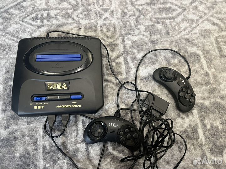 Игровая приставка sega