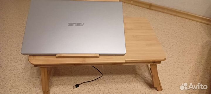 Столик для ноутбука