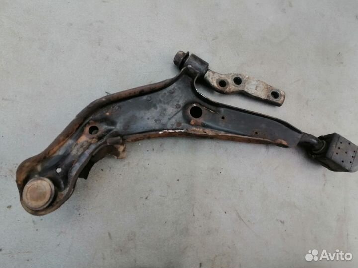 Рычаг передний нижний правый для Nissan Maxima A32