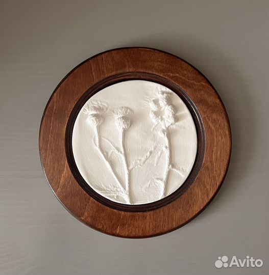 Гипсовое панно барельеф