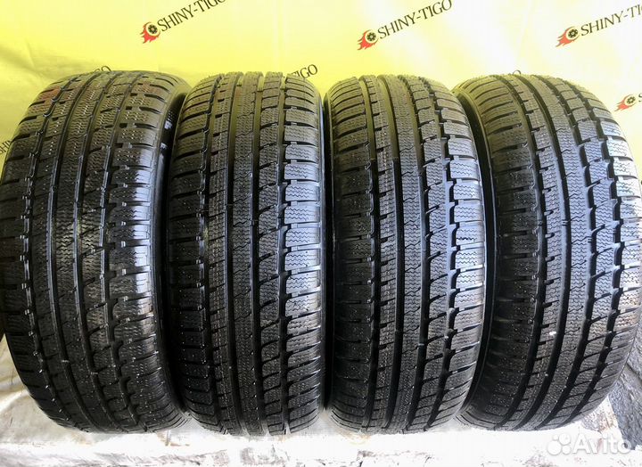 Kumho WinterCraft KW27 205/50 R17 93V