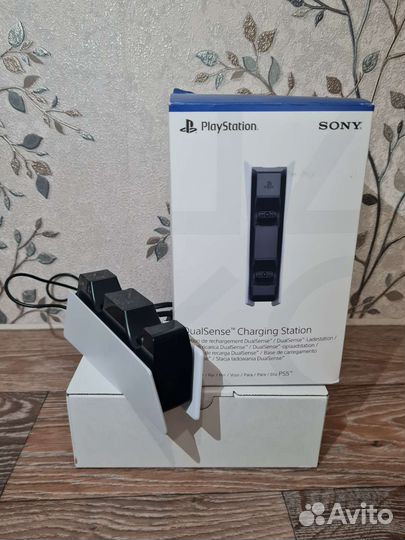 Зарядная станция для геймпадов Sony PS5