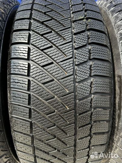 Continental ContiVikingContact 6 215/55 R16