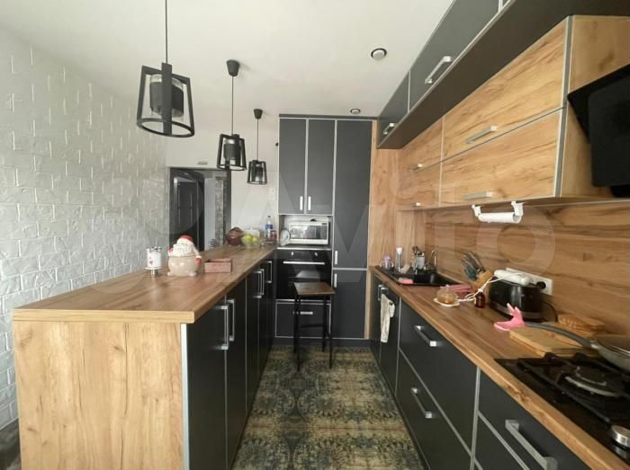 2-к. квартира, 83 м², 2/9 эт.