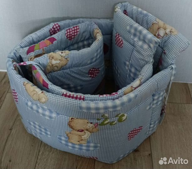 Детская кровать с продольным маятником