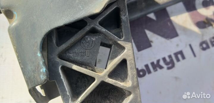 Педаль сцепления Skoda Octavia Tour