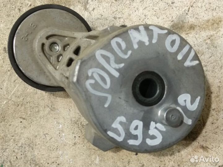 Бачок (Kia Sorento IV)