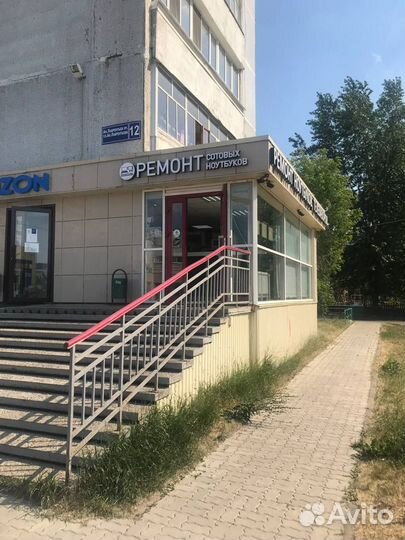 Замена разбитого стекла iPhone X / XS