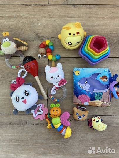 Развивающие игрушки пакетом