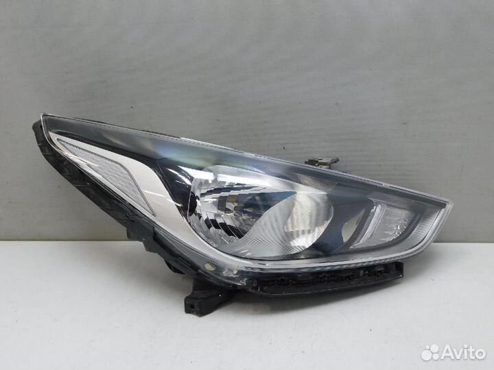 Фара правая Hyundai Solaris