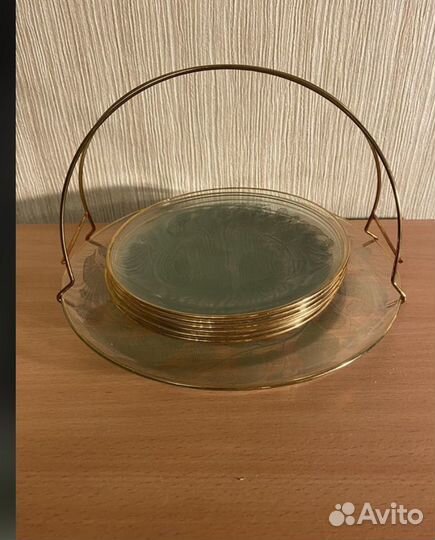 Набор стеклянных тарелок для десерта и закусок