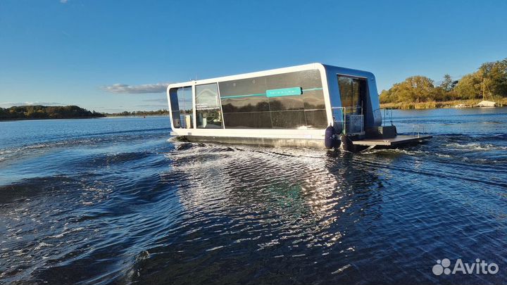 Houseboat (Хаусбот), катамаран