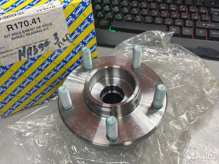 Мазда 3 BK передний ступичный подшипник snr