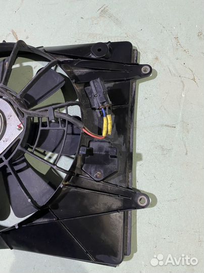Вентилятор охлаждения правый honda cr-v 3 RE