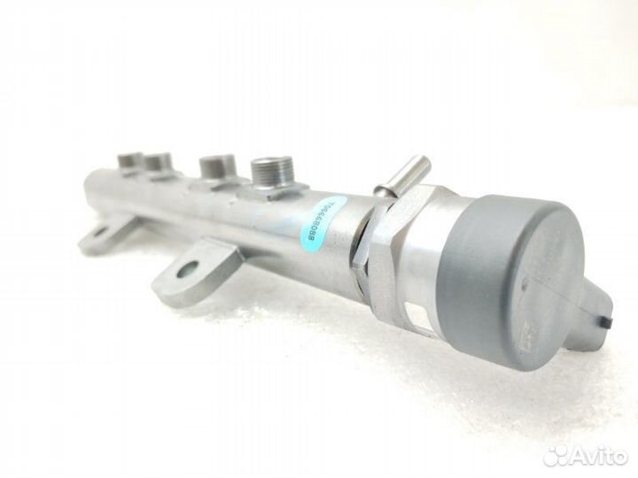 Топливная рейка (рампа) Land Rover Discovery 5