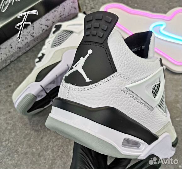 Кроссовки Nike Air Jordan 4 Retro Мужские