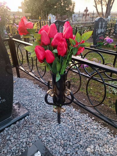 Ритуальные изделия. Столы, кресты, лавочки