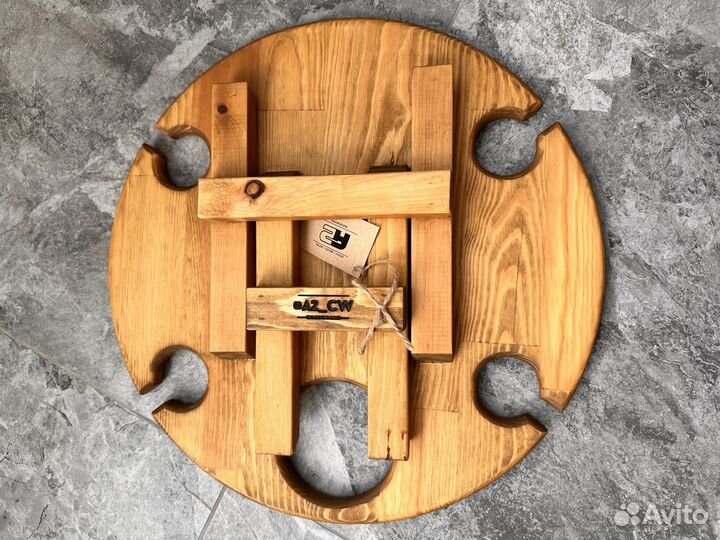 Поднос деревянный на ножках